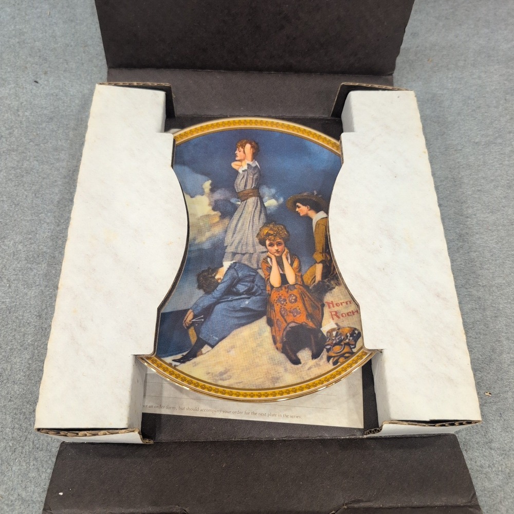 Norman Rockwell Waiting on the Shore Collector Plate Rediscovered Women Knowles - Picture 5 of 6
